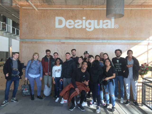 Visita centre logístic Desigual Viladecans